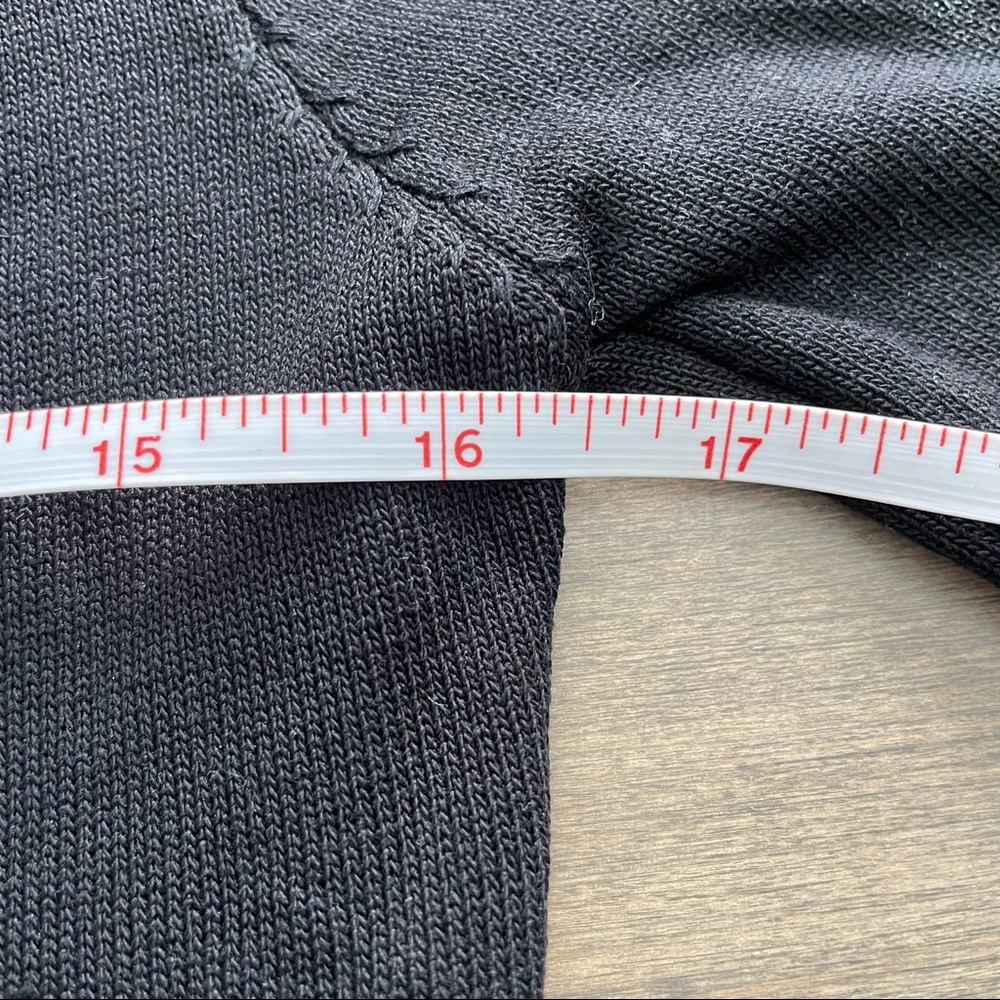 YesStyle Cropped Cardigan - Picture 2 of 2